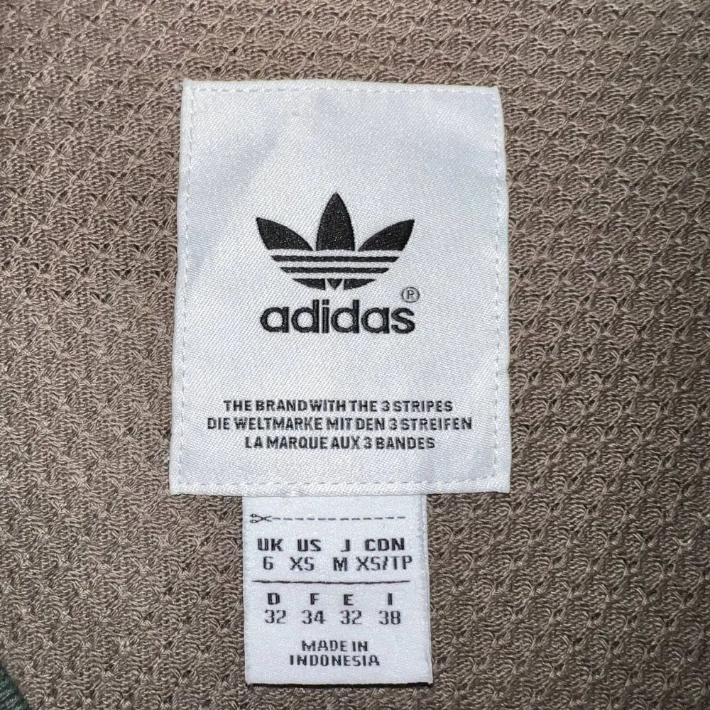 *adidas* ZIP-UP CARDIGAN