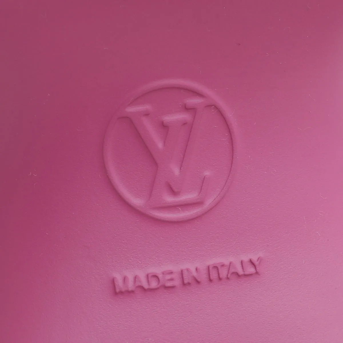 Louis Vuitton Fuchsia Archlight Sneakers 38